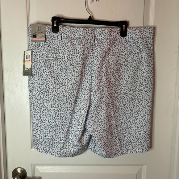 PGA TOUR Men's Comfort Waistband Stretch Fabric Golf Short, Size 40 NWT - Picture 3 of 3